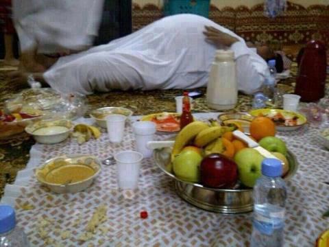 Death due to overeating in Ramadan